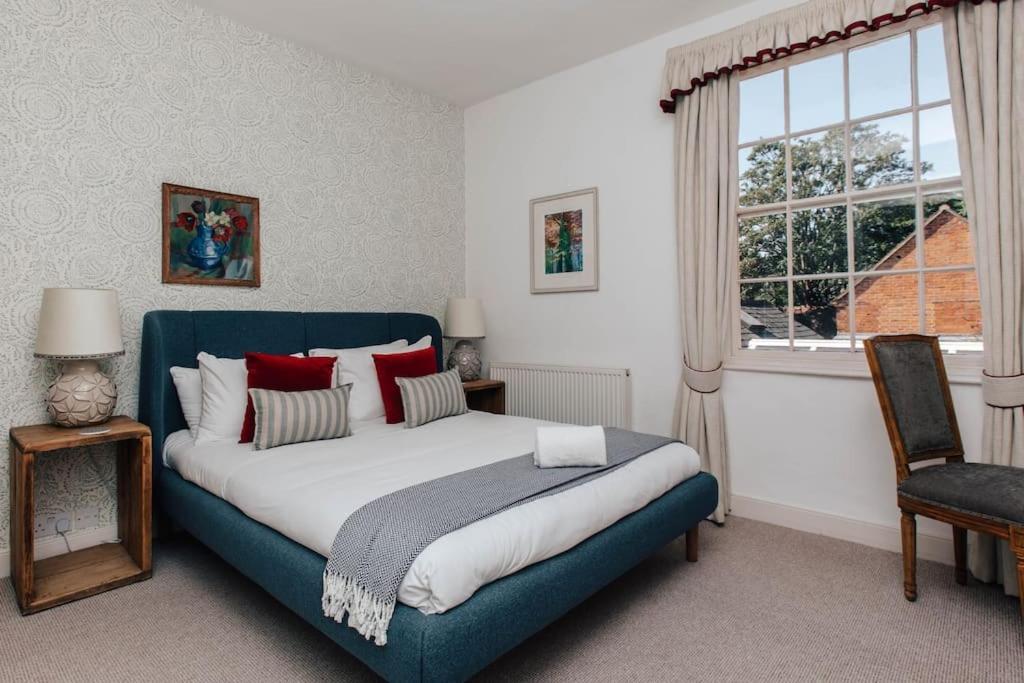 Villa Dolls House - Luxury Townhouse *Sleeps 10* Henley-on-Thames Esterno foto