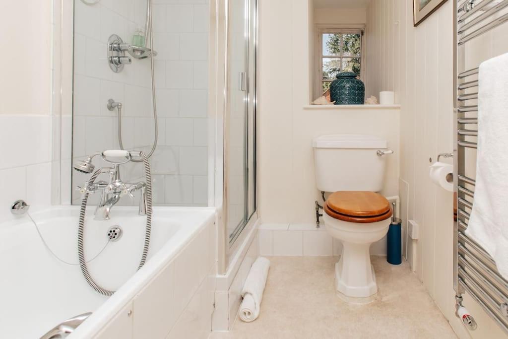 Villa Dolls House - Luxury Townhouse *Sleeps 10* Henley-on-Thames Esterno foto