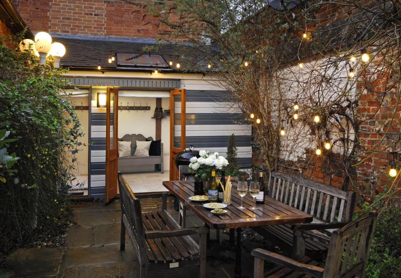 Villa Dolls House - Luxury Townhouse *Sleeps 10* Henley-on-Thames Esterno foto