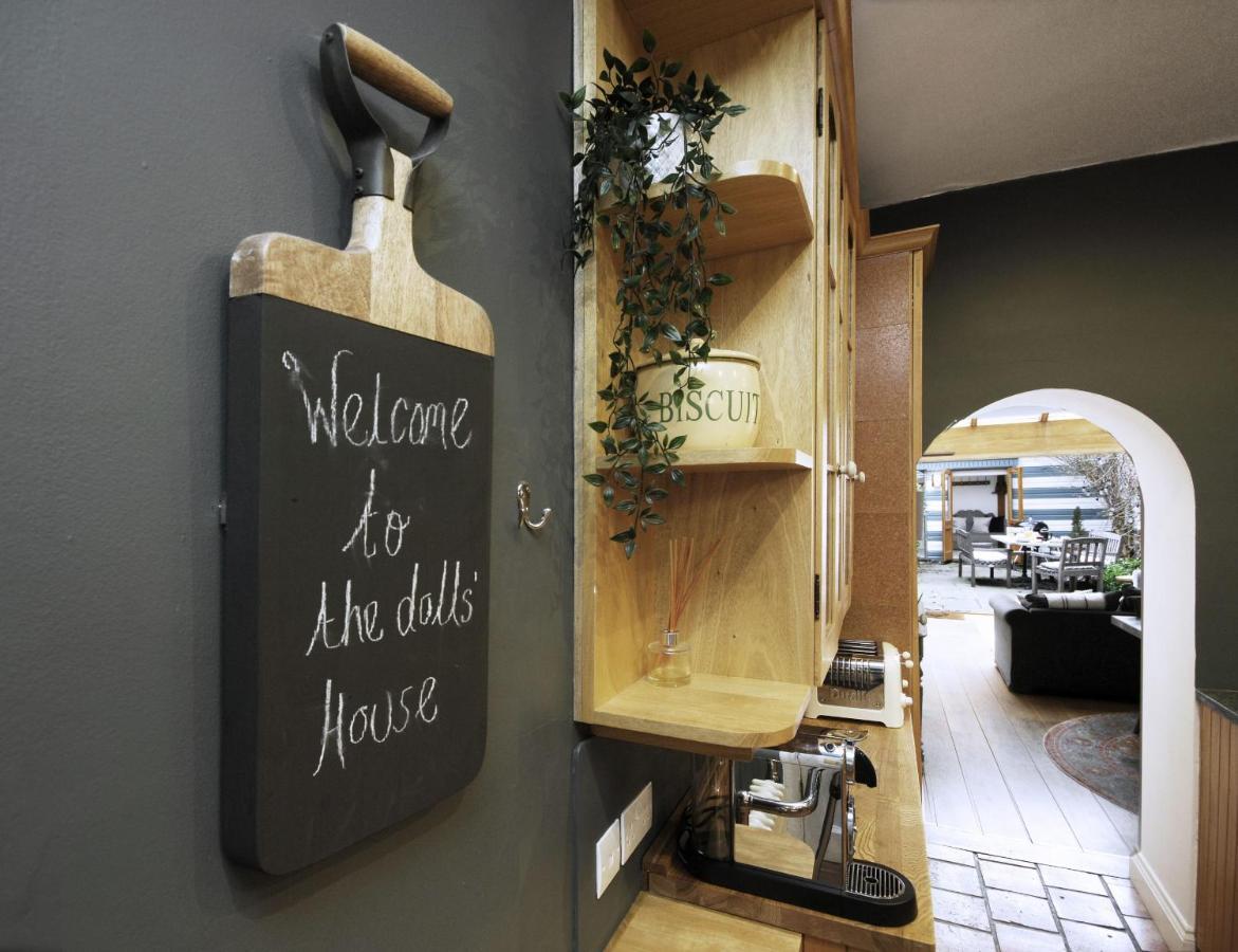 Villa Dolls House - Luxury Townhouse *Sleeps 10* Henley-on-Thames Esterno foto
