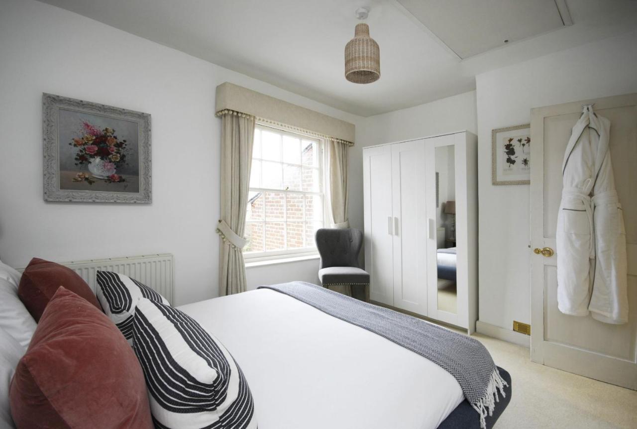 Villa Dolls House - Luxury Townhouse *Sleeps 10* Henley-on-Thames Esterno foto