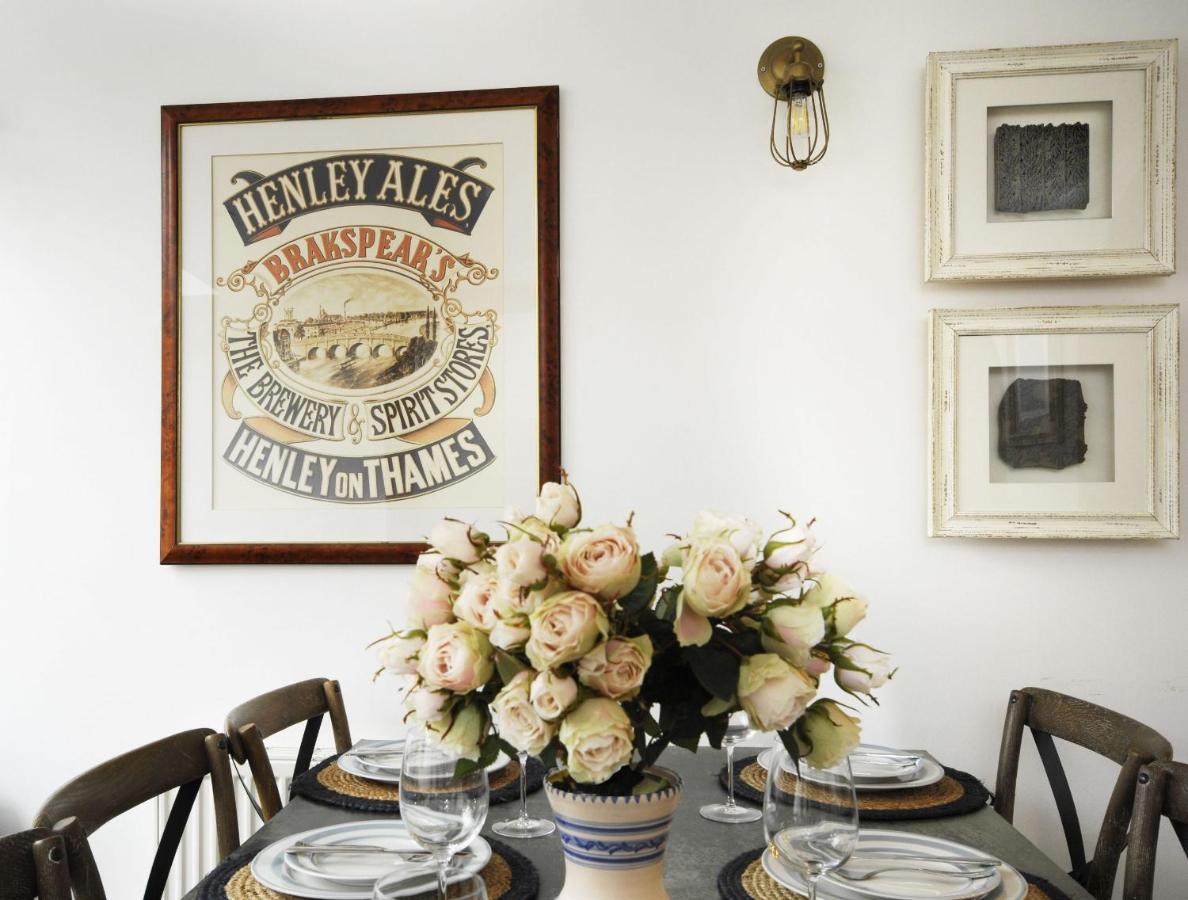 Villa Dolls House - Luxury Townhouse *Sleeps 10* Henley-on-Thames Esterno foto