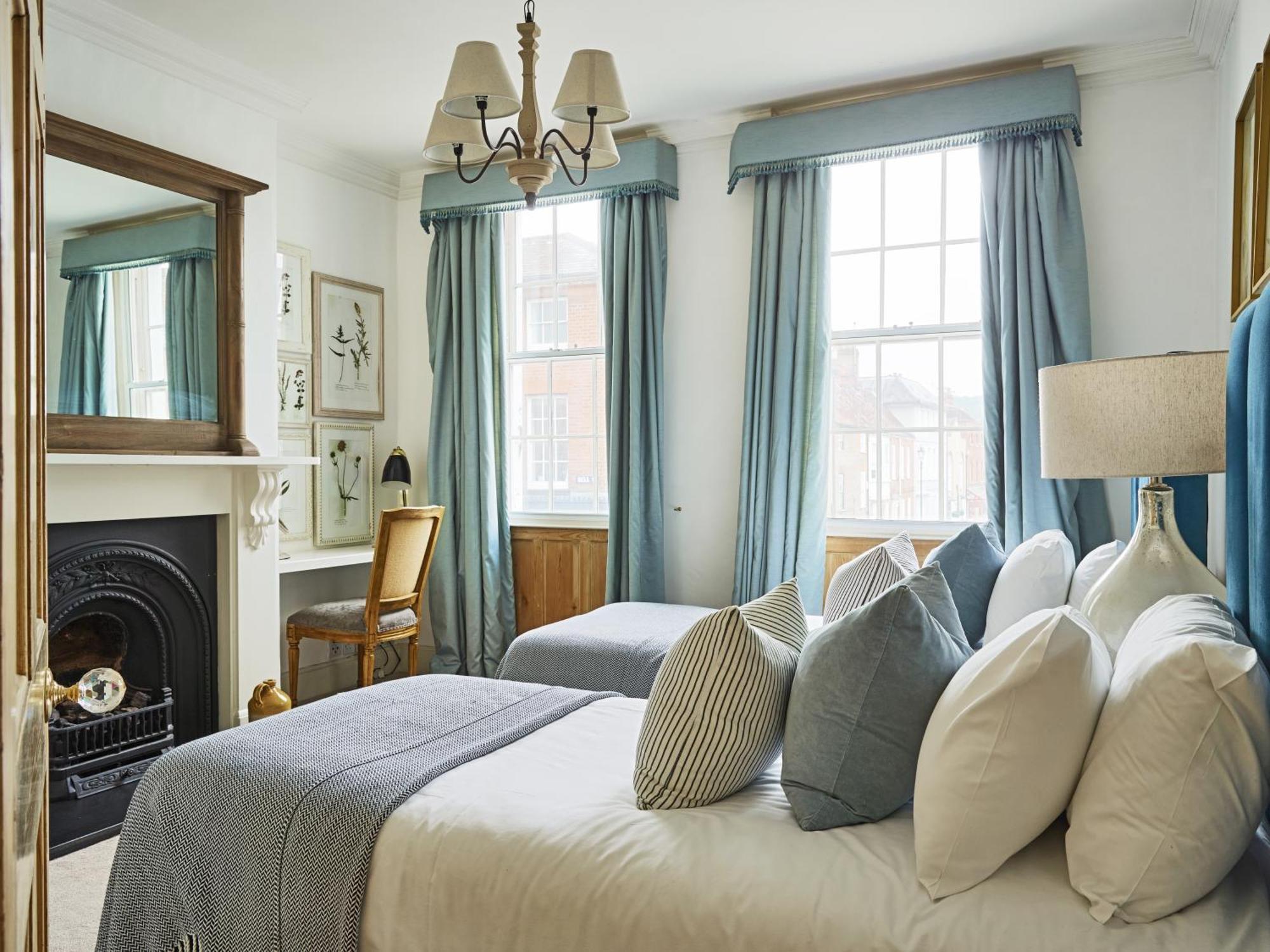 Villa Dolls House - Luxury Townhouse *Sleeps 10* Henley-on-Thames Esterno foto