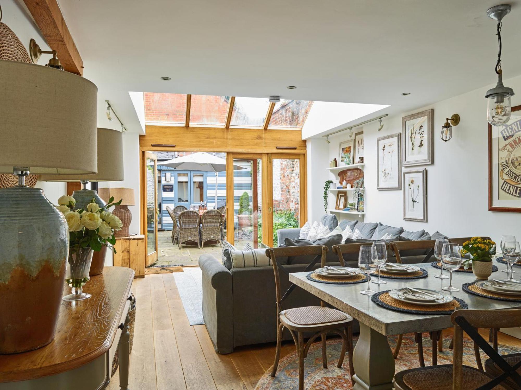 Villa Dolls House - Luxury Townhouse *Sleeps 10* Henley-on-Thames Esterno foto